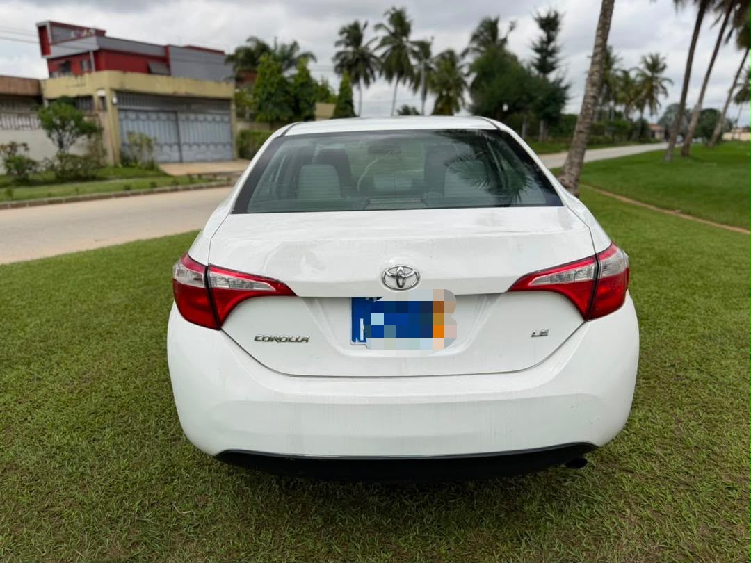 Toyota corolla en vente