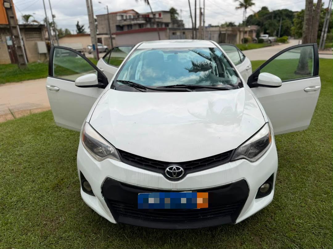 Toyota corolla en vente