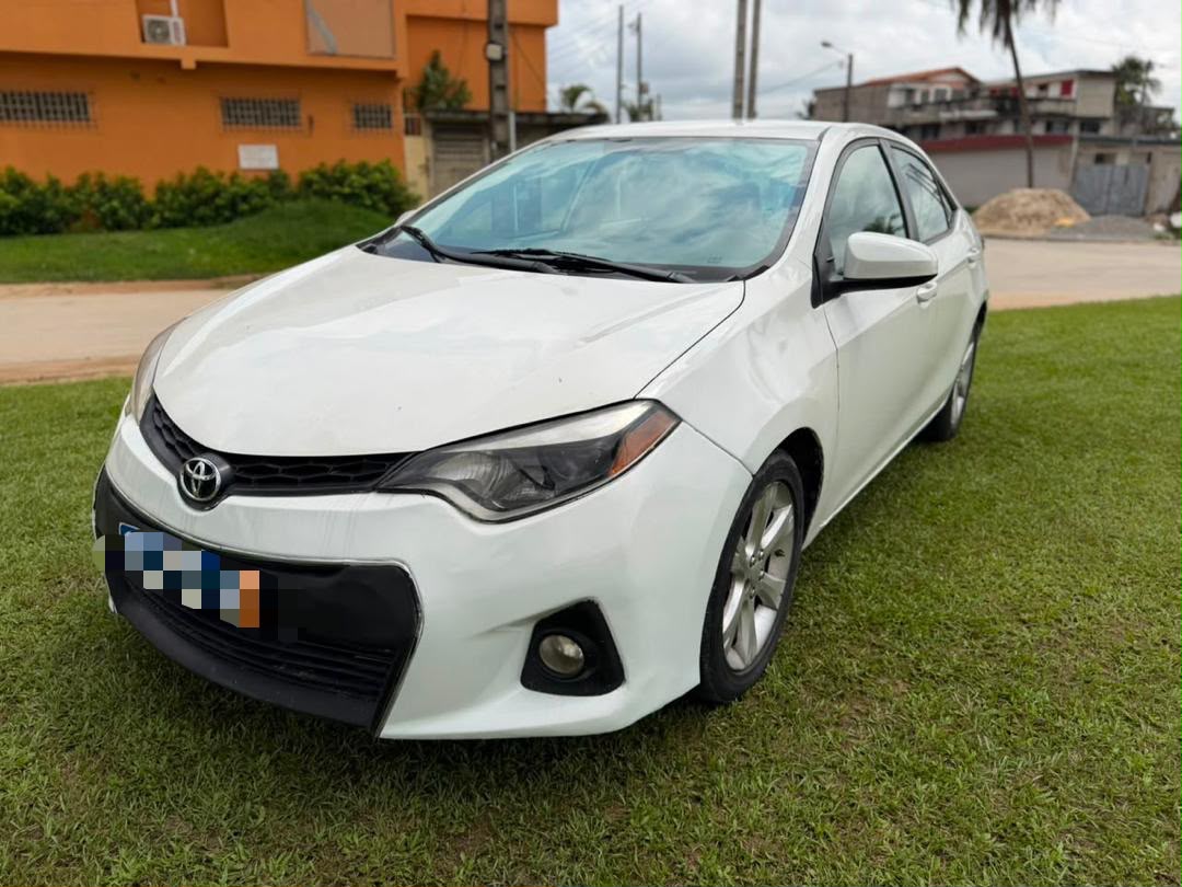 Toyota corolla en vente