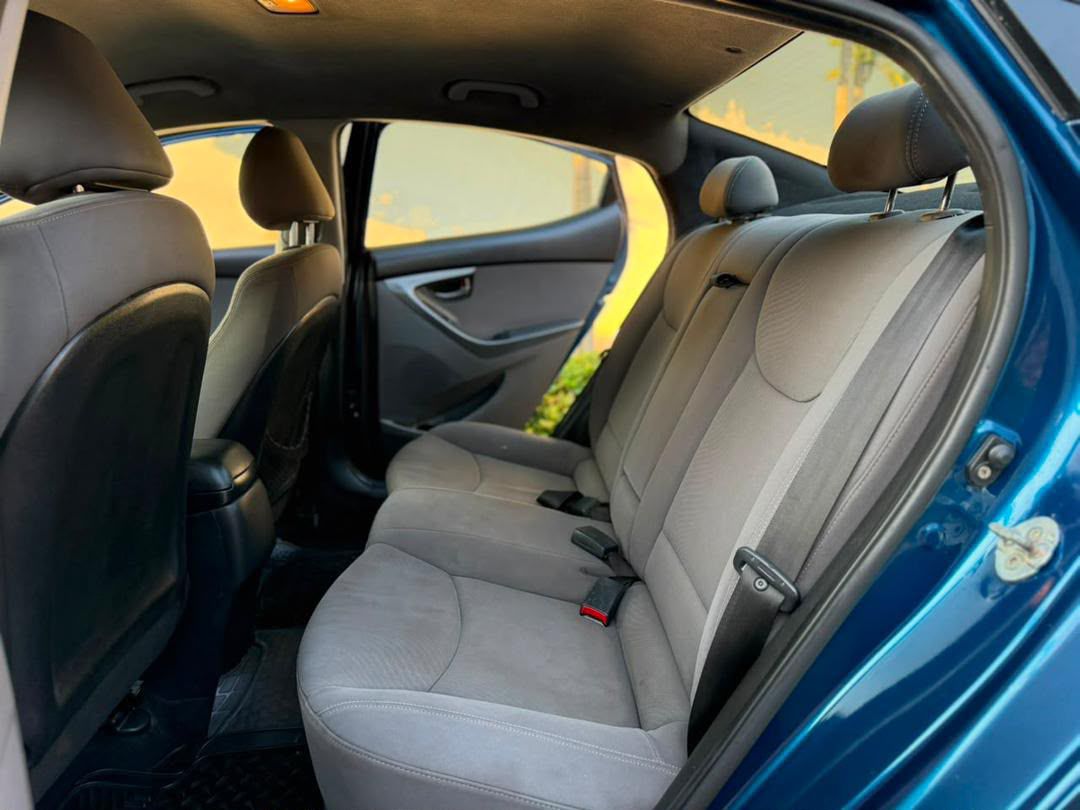 Hyundai Elantra en vente