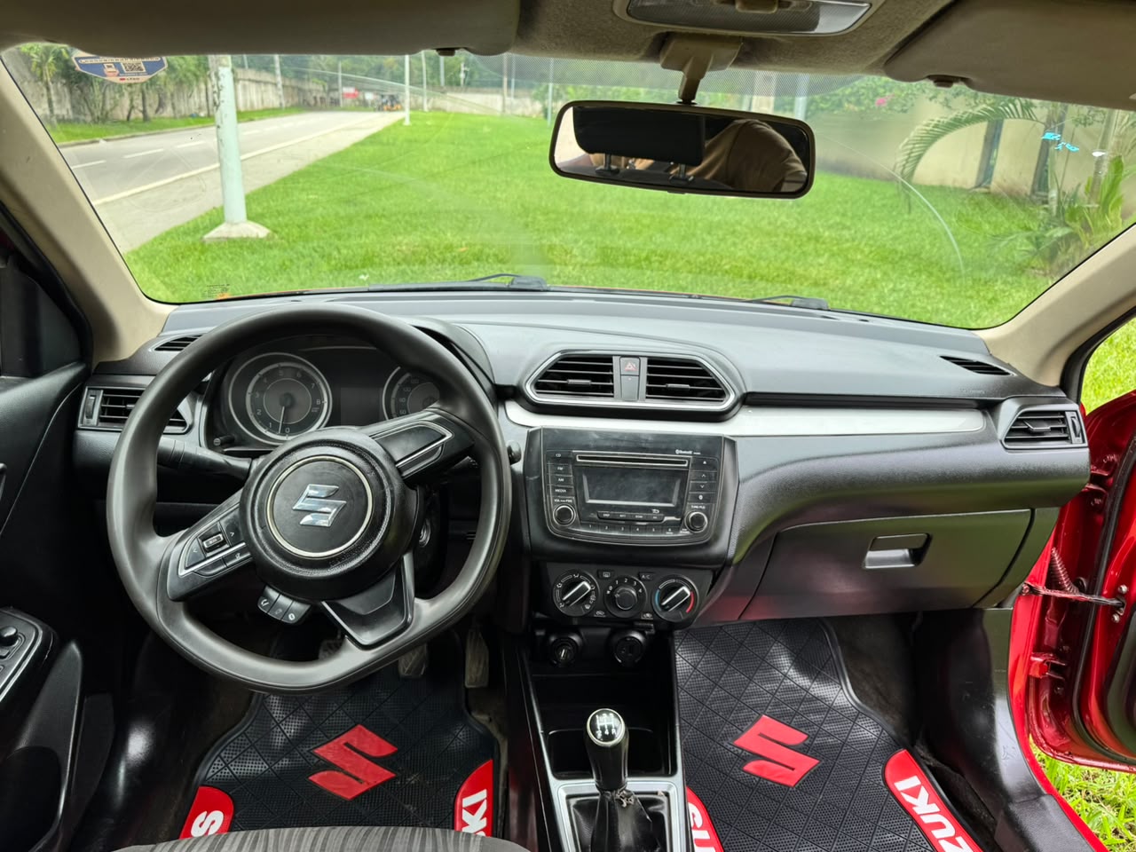 Suzuki dzire en vente