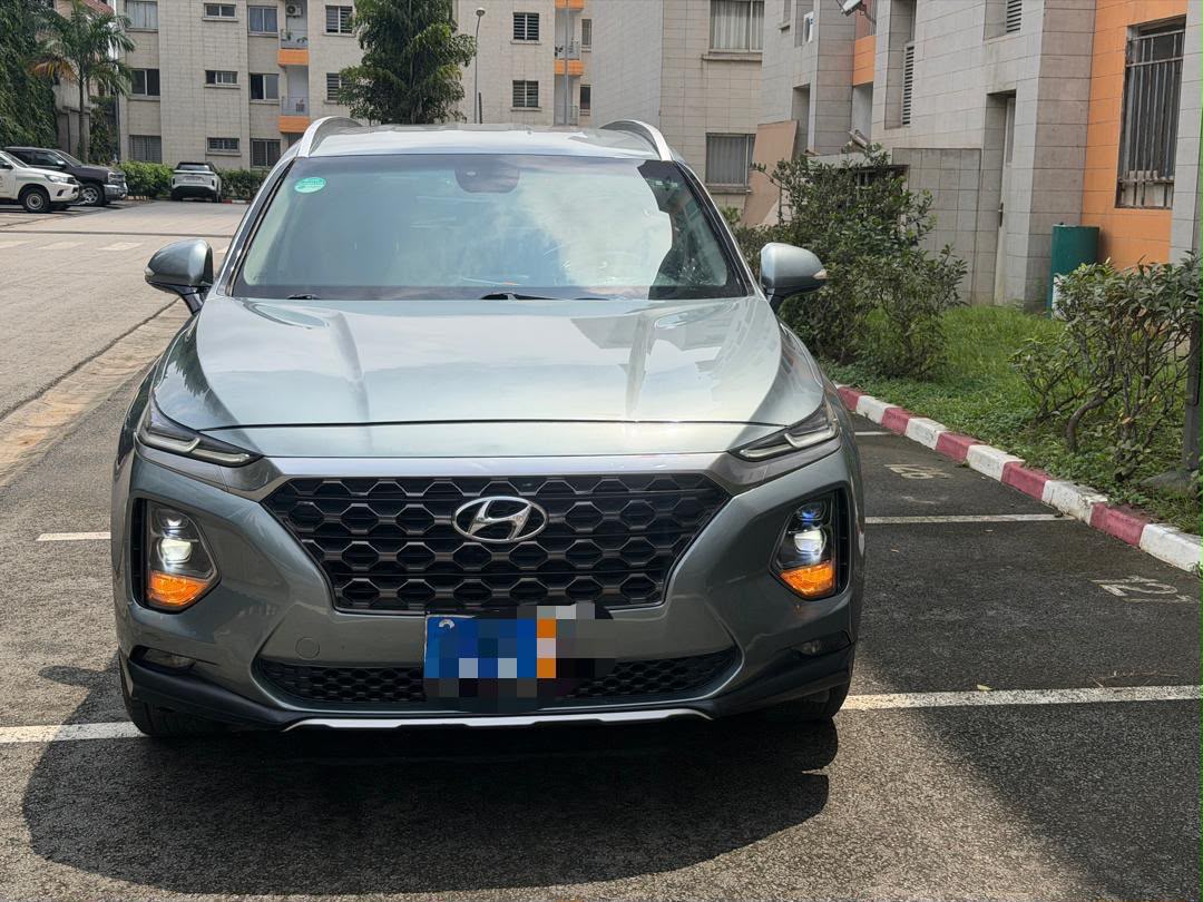 Hyundai Santafe 7 places en vente