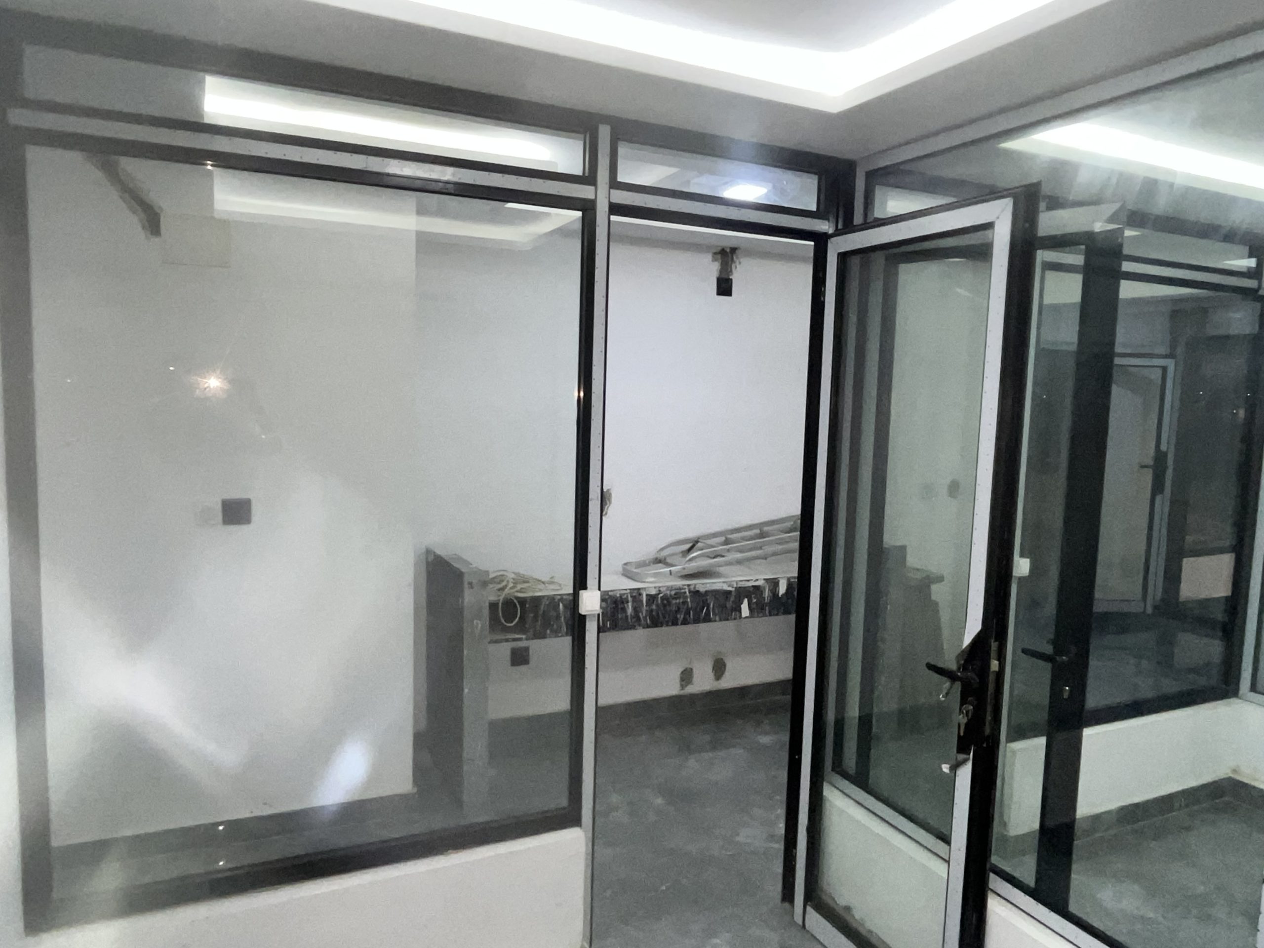 Bureaux haut standing de 150 m² à louer ou à vendre — Plateau, Rue du Commerce