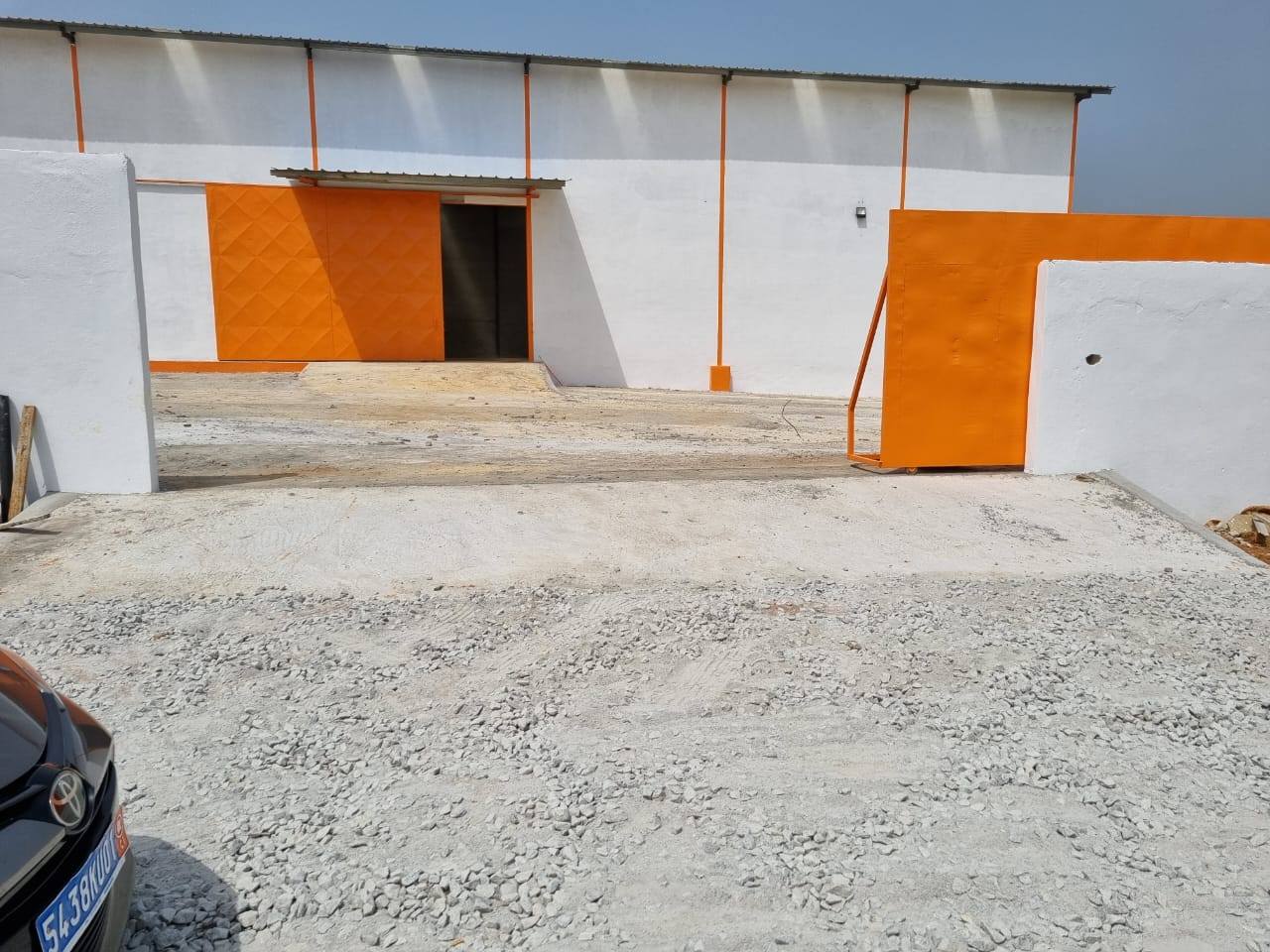 YOPOUGONAUTOROUTE DUNORD location entrepôt 2000m2