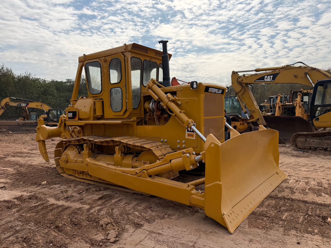 Bulldozer D7 G caterpillar importé