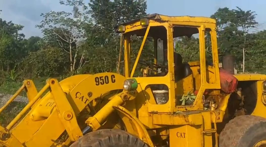 Une Chargeuse 950 caterpillar importée