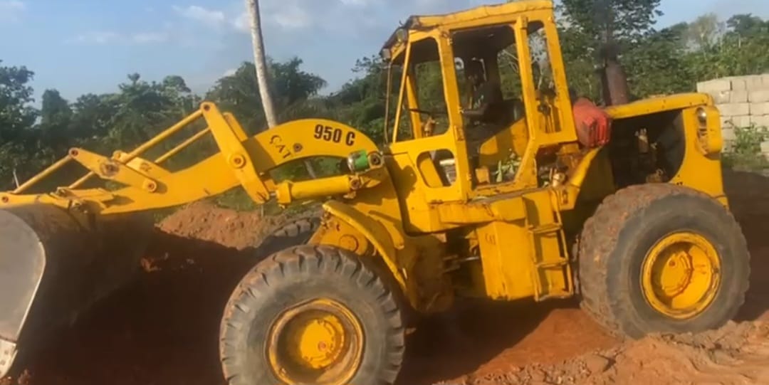 Une Chargeuse 950 caterpillar importée
