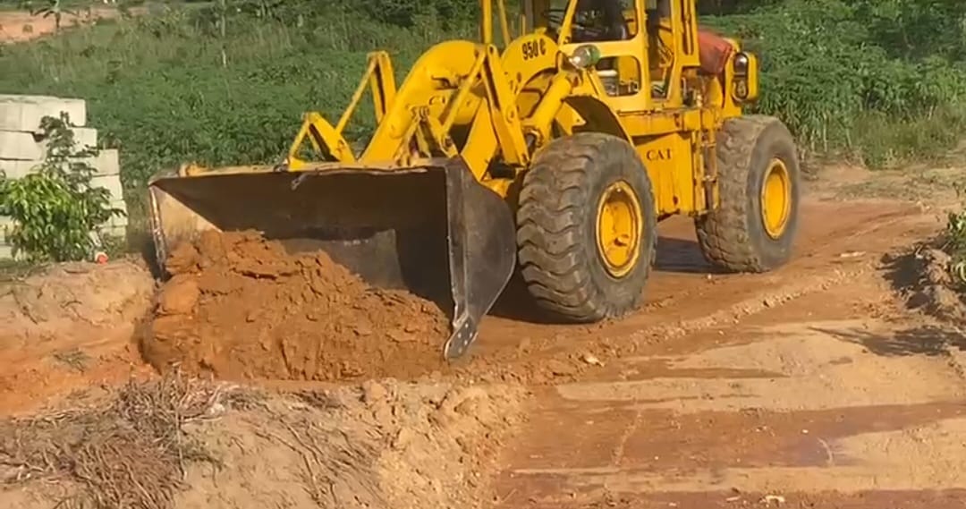 Une Chargeuse 950 caterpillar importée