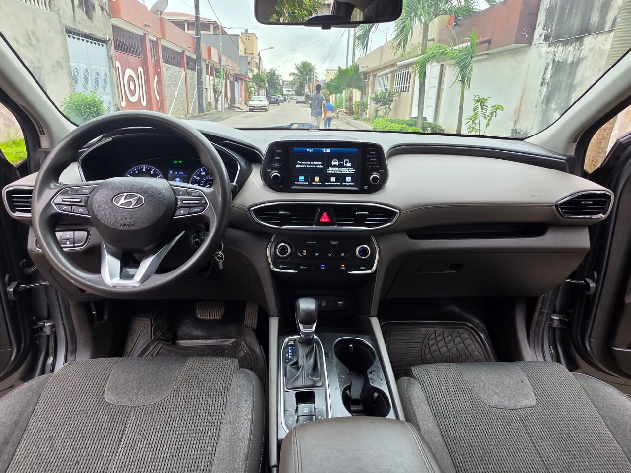 Hyundai Santafe en vente