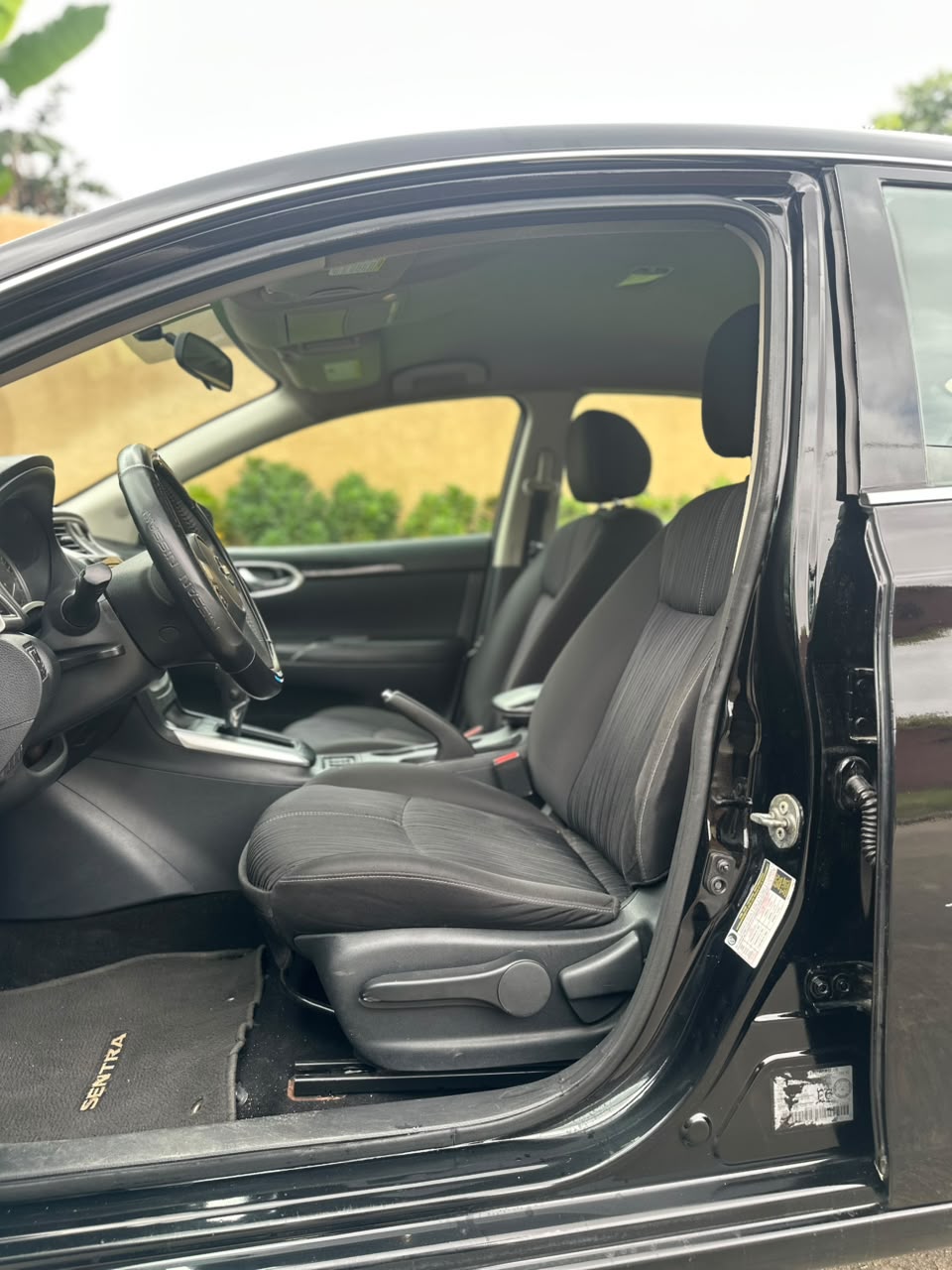 Nissan Sentra en vente