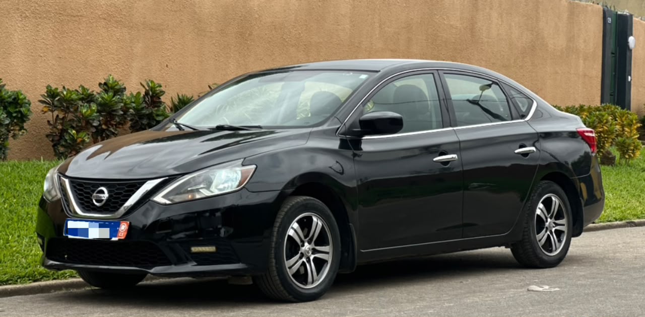 Nissan Sentra en vente