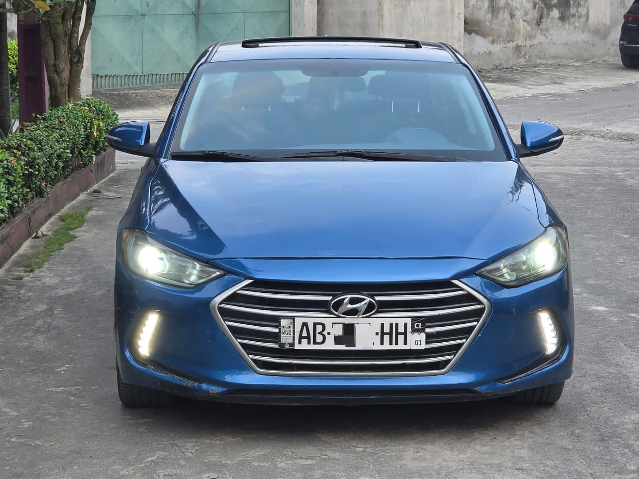 Hyundai Elantra en vente