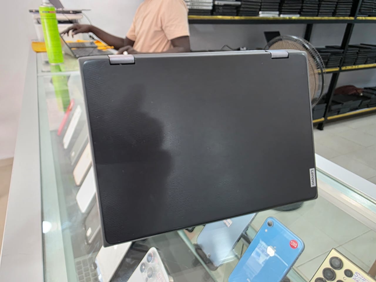 Lenovo 300e 11.6 Pouces tactile pliable 360°