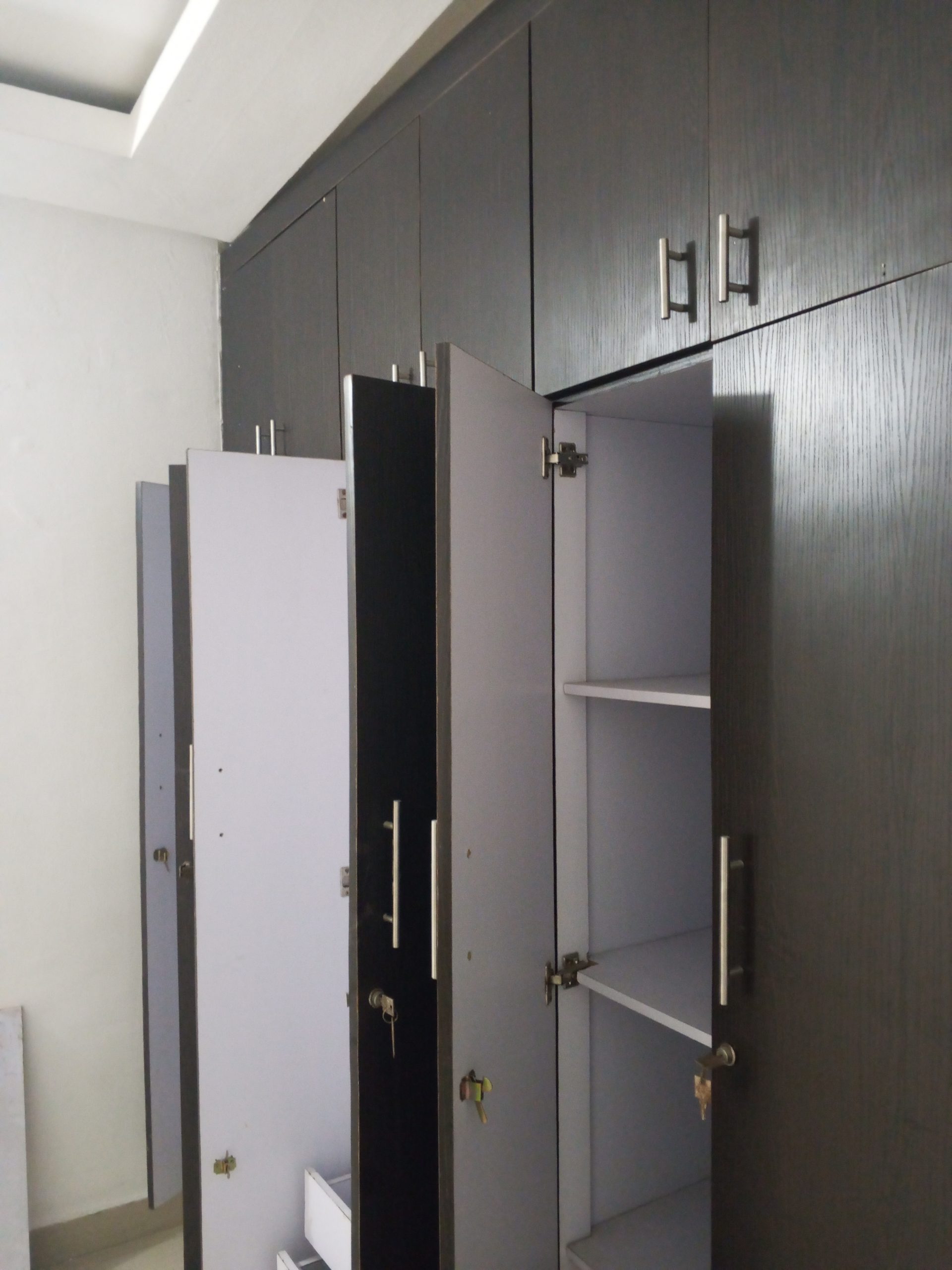 Jolli Appartement 3 Pieces a Louer en Zone 4.