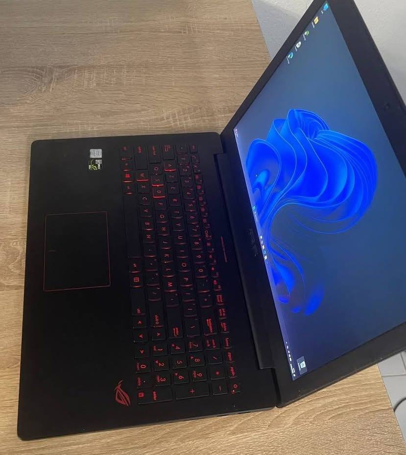 ASUSTeK Republic of Gamer Processeur i7