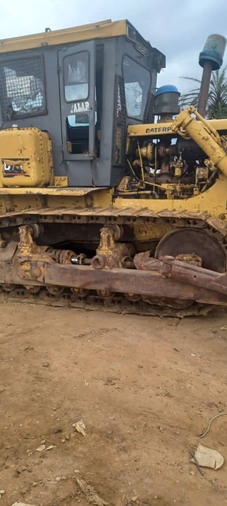 Location bulldozer D7 pour travaux