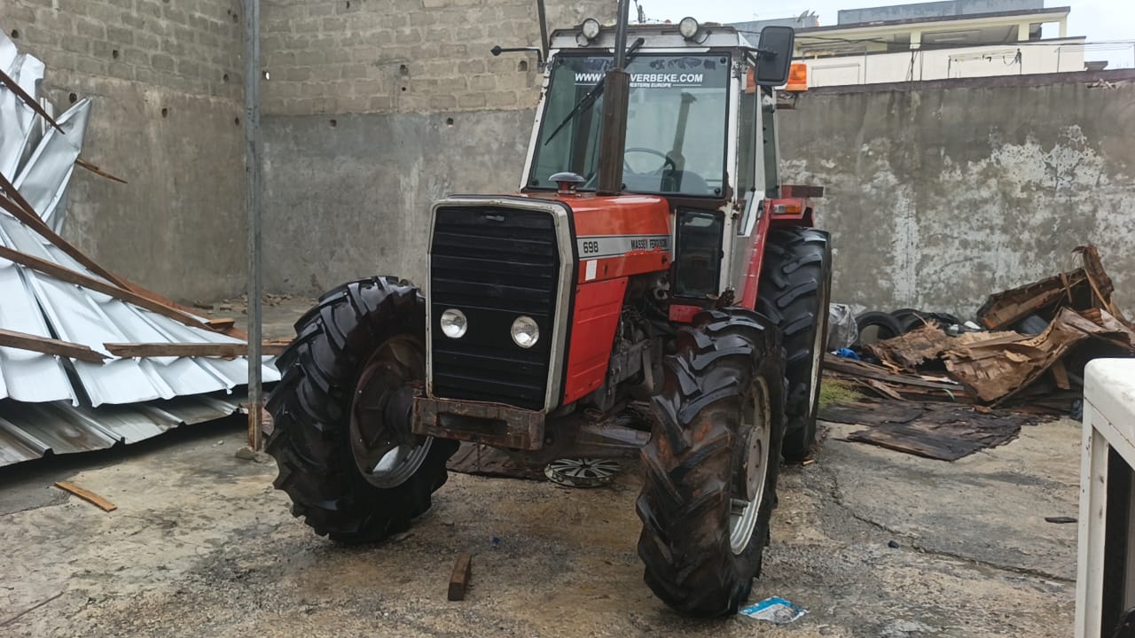 Tracteur agricole importé Ferguson