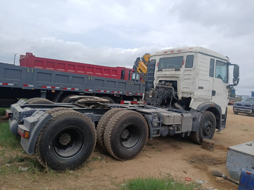 Location camion plateau